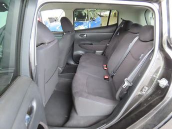 Nissan LEAF 30kWh Acenta Hatchback 5dr Electric Auto (109 bhp)