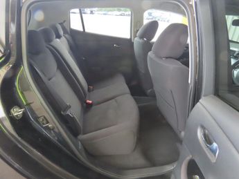 Nissan LEAF 30kWh Acenta Hatchback 5dr Electric Auto (109 bhp)
