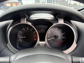 Nissan Juke 1.6 Tekna SUV 5dr Petrol XTRON Euro 6 (117 ps)