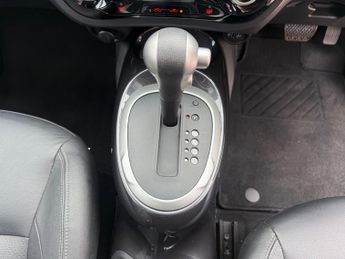 Nissan Juke 1.6 Tekna SUV 5dr Petrol XTRON Euro 6 (117 ps)