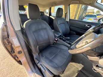 Nissan Qashqai 2.0 Acenta SUV 5dr Petrol CVT 2WD Euro 5 (140 ps)