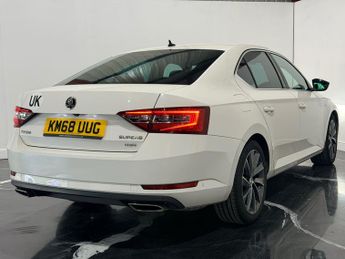 Skoda Superb 2.0 TSI Laurin & Klement Hatchback 5dr Petrol DSG 4WD Euro 6 (s/