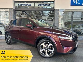 Nissan Qashqai 1.3 DIG-T MHEV N-Connecta SUV Petrol Hybrid Manual Euro 6 (s/s) 
