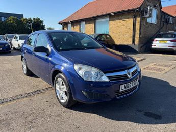 Vauxhall Astra 1.8 VVT 16v Active Hatchback 5dr Petrol Automatic (186 g/km, 138