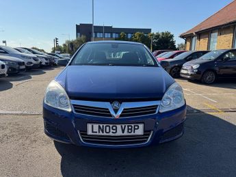 Vauxhall Astra 1.8 VVT 16v Active Hatchback 5dr Petrol Automatic (186 g/km, 138
