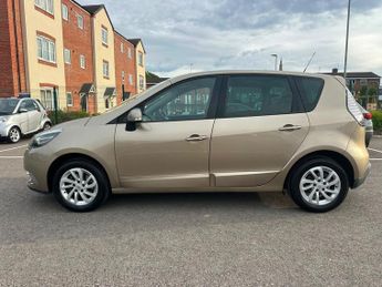 Renault Scenic 1.5 dCi Dynamique TomTom MPV 5dr Diesel EDC Euro 5 (110 ps)