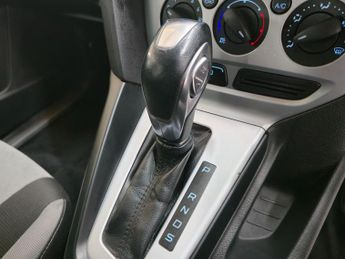 Ford Focus 1.6 Zetec Powershift Euro 5 5dr