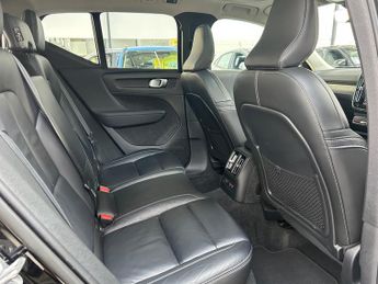 Volvo XC40 1.5h T5 Twin Engine Recharge 10.7kWh Inscription Pro SUV Petrol 