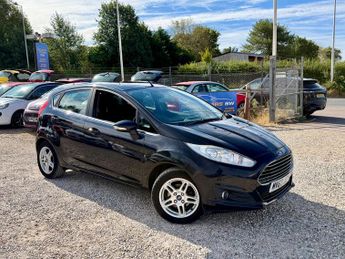 Ford Fiesta 1.5 TDCi Zetec Hatchback 5dr Diesel Manual Euro 5 (75 ps)