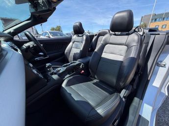 Ford Mustang 2.3T EcoBoost Convertible 2dr Petrol SelShift Euro 6 (317 ps)