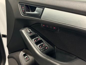 Audi Q5 2.0 TFSI SUV 5dr Petrol Automatic quattro Euro 5 (180 ps)