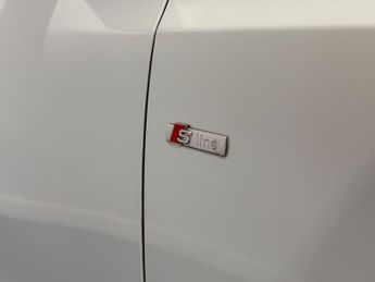 Audi Q5 2.0 TFSI SUV 5dr Petrol Automatic quattro Euro 5 (180 ps)