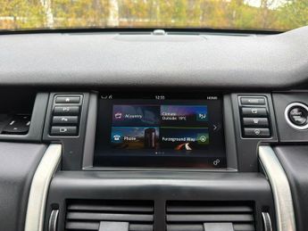 Land Rover Discovery Sport 2.0 TD4 HSE Luxury SUV 5dr Diesel Auto 4WD Euro 6 (s/s) (180 ps)