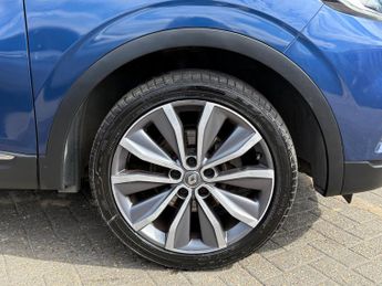 Renault Kadjar 1.3 TCe Iconic SUV 5dr Petrol EDC Euro 6 (s/s) (140 ps)