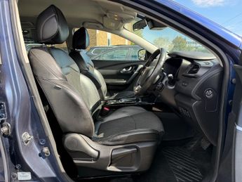Renault Kadjar 1.3 TCe Iconic SUV 5dr Petrol EDC Euro 6 (s/s) (140 ps)