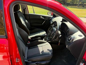 Audi A1 1.6 TDI Sport Sportback 5dr Diesel Manual Euro 5 (s/s) (105 ps)