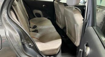 Nissan Micra 1.4 16v Active Luxury Hatchback 5dr Petrol Automatic (163 g/km, 