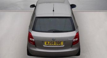 Skoda Fabia 1.6 16V 3 Hatchback 5dr Petrol Tiptronic (180 g/km, 105 bhp)