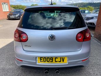 Volkswagen Golf 3.2 V6 R32 Hatchback 5dr Petrol DSG 4Motion (233 g/km, 247 bhp) 