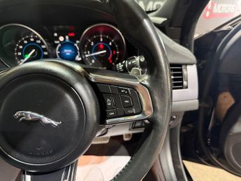 Jaguar XF 2.0d R-Sport Saloon 4dr Diesel Auto Euro 6 (s/s) (240 ps)