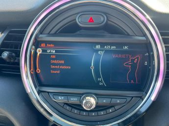 Mini Hatch 1.5 Cooper Hatchback 5dr Petrol Auto Euro 6 (s/s) (136 ps)