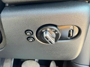 Mini Hatch 1.5 Cooper Hatchback 5dr Petrol Auto Euro 6 (s/s) (136 ps)