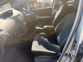 Toyota Yaris 1.33 Dual VVT-i TR Hatchback 5dr Petrol Manual Euro 4 (s/s) (101