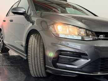 Volkswagen Golf 1.5 TSI EVO R-Line Hatchback 5dr Petrol DSG Euro 6 (s/s) (150 ps