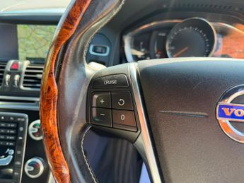 Volvo XC60 2.0 D4 R-Design Lux Nav SUV 5dr Diesel Auto Euro 6 (s/s) (190 ps
