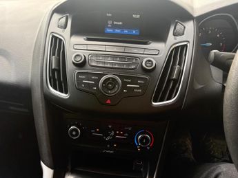 Ford Focus 1.5 TDCi ECOnetic Style Estate 5dr Diesel Manual Euro 6 (s/s) (1