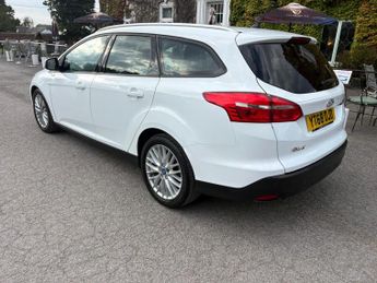 Ford Focus 1.5 TDCi ECOnetic Style Estate 5dr Diesel Manual Euro 6 (s/s) (1