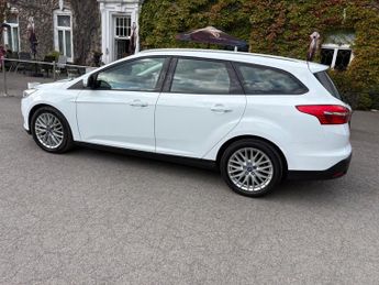 Ford Focus 1.5 TDCi ECOnetic Style Estate 5dr Diesel Manual Euro 6 (s/s) (1