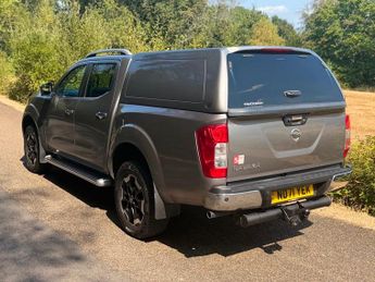Nissan Navara 2.3 dCi Tekna Pickup Double Cab 4dr Diesel Manual 4WD Euro 6 (s/