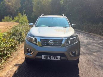 Nissan Navara 2.3 dCi Tekna Pickup Double Cab 4dr Diesel Manual 4WD Euro 6 (s/