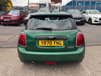 Mini Hatch 1.5 Cooper Classic Hatchback 3dr Petrol Steptronic Euro 6 (s/s) 