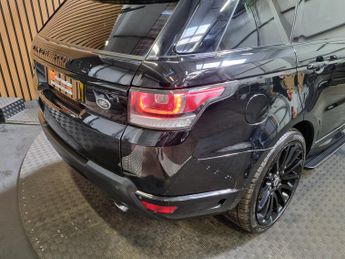 Land Rover Range Rover Sport 3.0 SD V6 HSE SUV 5dr Diesel Auto 4WD - STUNNING EXAMPLE - 
