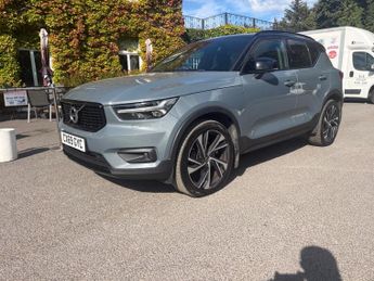 Volvo XC40 2.0 T4 R-Design Pro SUV 5dr Petrol Auto AWD Euro 6 (s/s) (190 ps