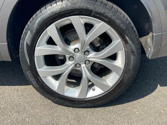Land Rover Discovery Sport 1.5 P300e 12.2kWh R-Dynamic SE SUV 5dr Petrol Plug-in Hybrid Aut