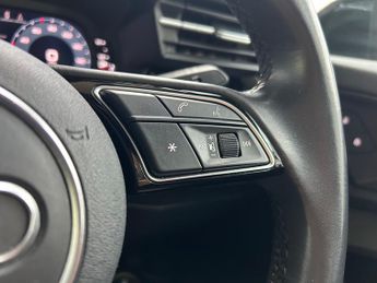 Audi A3 1.0 TFSI 30 MHEV Technik Sportback Petrol S Tronic Euro 6 (s/s) 