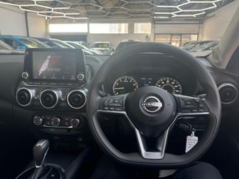 Nissan Juke 1.0 DIG-T Acenta SUV Petrol DCT Auto Euro 6 (s/s) (114 ps) 5dr