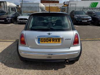 Mini Hatch 1.6 Cooper Hatchback 3dr Petrol CVT Euro 3 (115 ps)