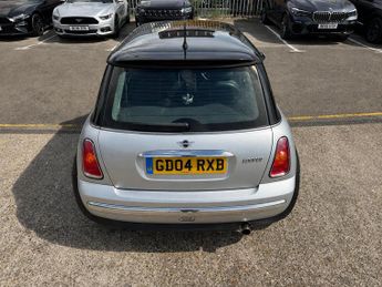 Mini Hatch 1.6 Cooper Hatchback 3dr Petrol CVT Euro 3 (115 ps)