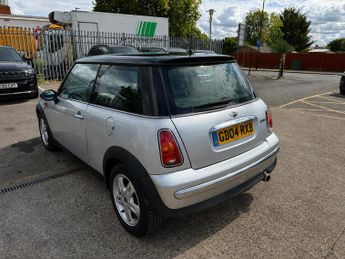 Mini Hatch 1.6 Cooper Hatchback 3dr Petrol CVT Euro 3 (115 ps)
