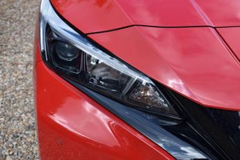 Nissan LEAF 39kWh N-Connecta Auto 5dr