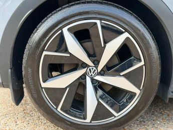 Volkswagen ID.4 77kWh GTX SUV 5dr Electric Auto 4Motion (299 ps)