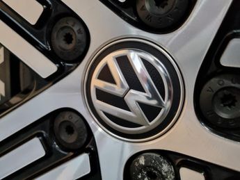 Volkswagen Golf Golf R 2.0 TSI 300 4Motion DSG - ONLY 15000 MILES - 