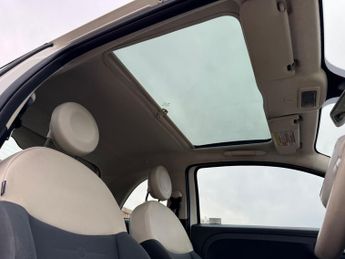 Fiat 500 1.2 Lounge Hatchback 3dr Petrol Dualogic Euro 4 (69 bhp)