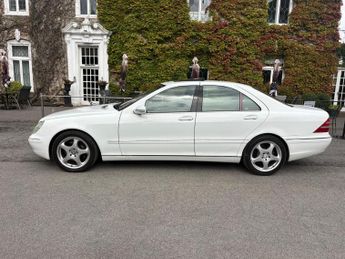 Mercedes-Benz S Class 5.0 S500 Saloon 4dr Petrol Automatic (320 g/km, 302 bhp)