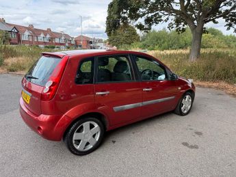Ford Fiesta 1.4 Zetec Climate Hatchback 5dr Petrol Manual (147 g/km, 79 bhp)