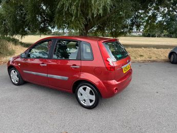 Ford Fiesta 1.4 Zetec Climate Hatchback 5dr Petrol Manual (147 g/km, 79 bhp)